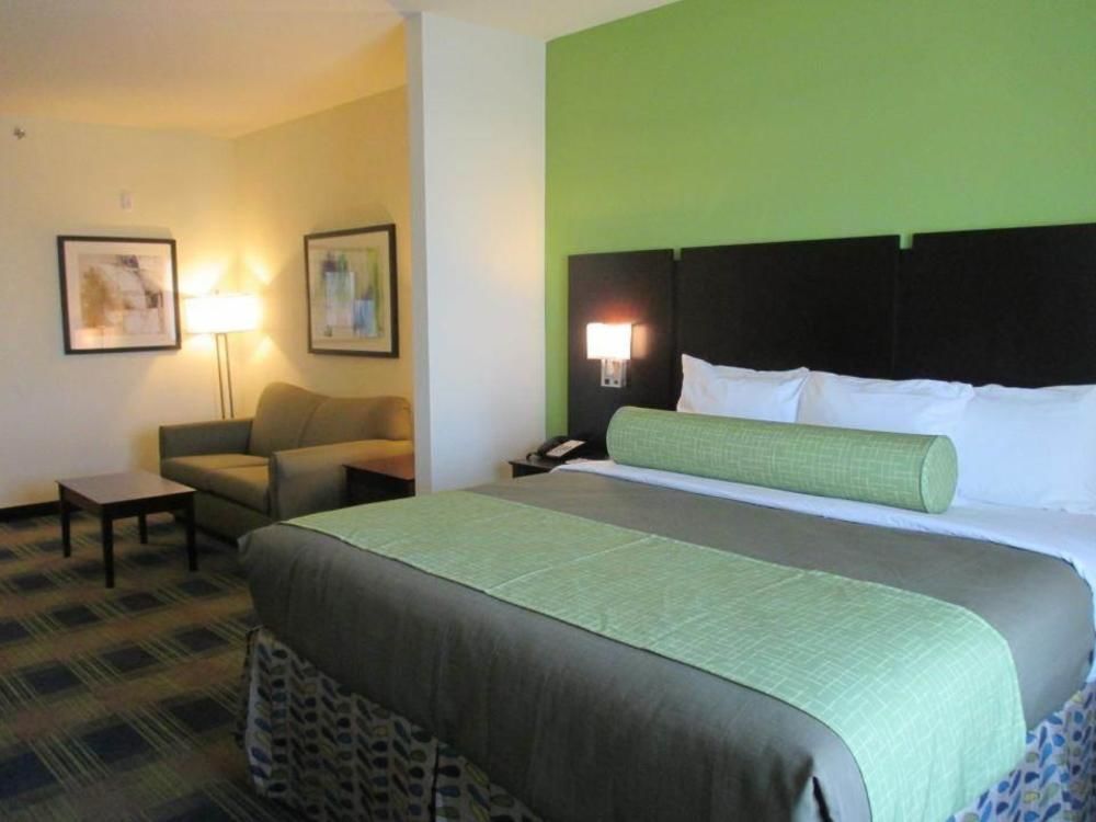 Best Western Plus Pratt Екстериор снимка